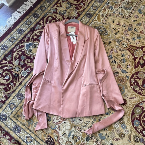 L’AGENCE Everly Wrap Blazer - Picture 15 of 16